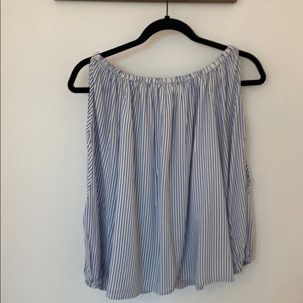 Abercrombie flowy long-sleeve